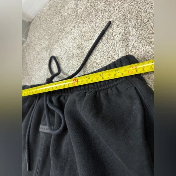 ESSENTIALS Fear of God Running Shorts Black Drawstring Loungewear Athleisure L - Picture 9 of 14